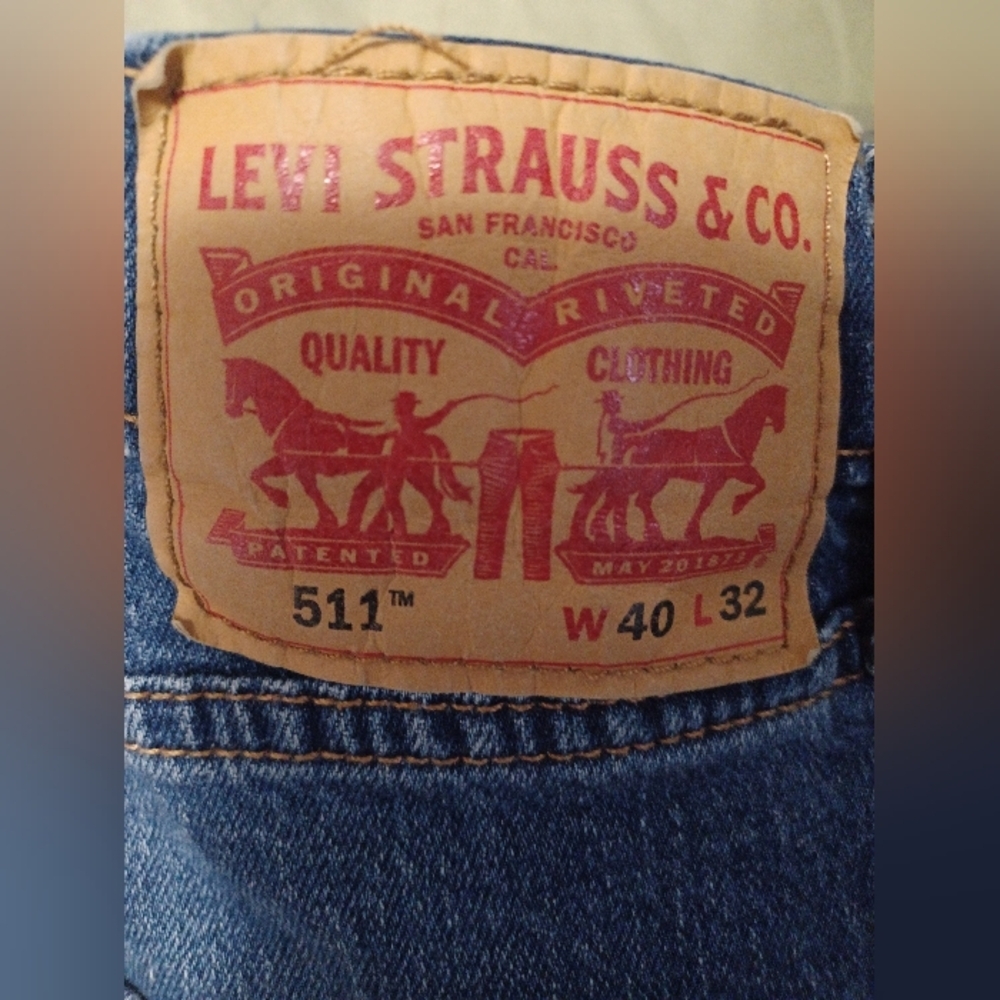 Levi's 511 Men's Relaxed Fit Jeans in Medium Blue Denim 40x32 - Picture 4 of 9